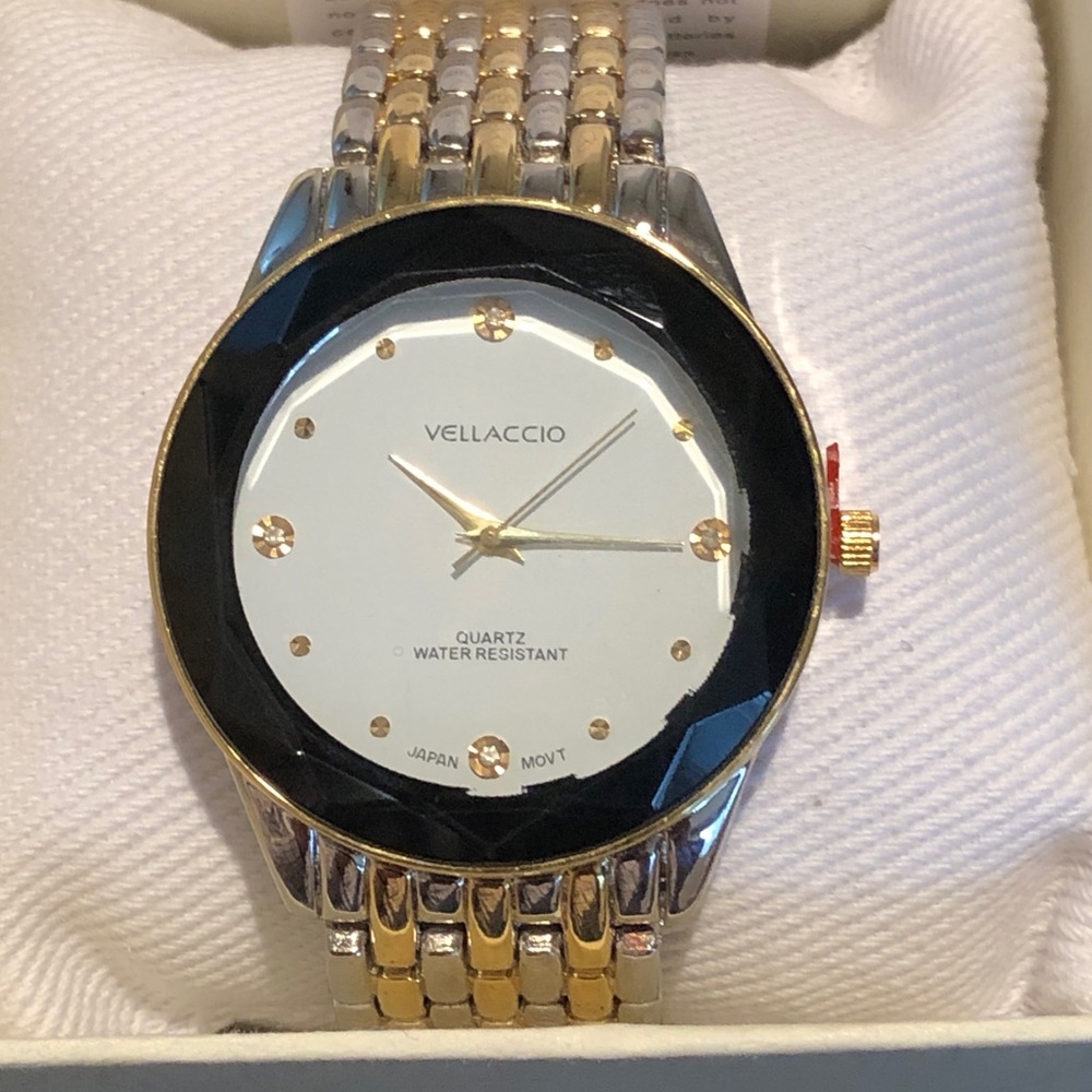 - Men’s Gold and Silver Watch - Picture 3 of 9